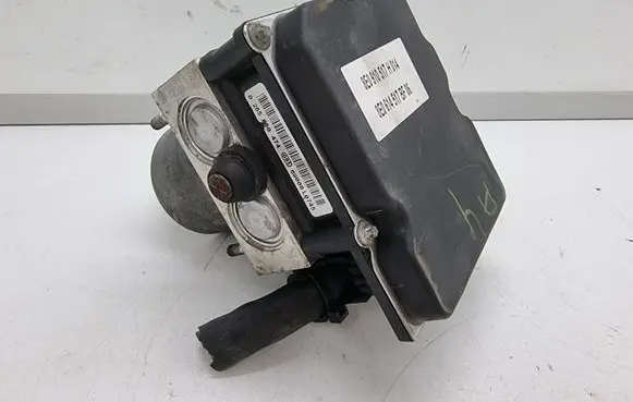 Audi A4 S4 B7 8E 8H ABS Pump 8E0910517H 8E0910517BF