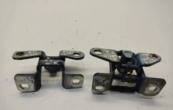 Rear door hinge set