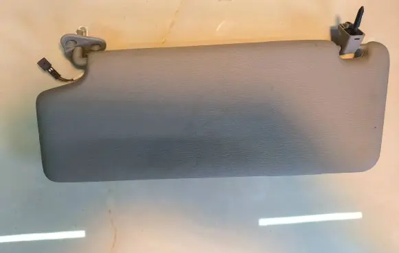 BMW X3 E83 Sun visor