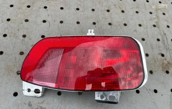 Citroen C4 II Picasso Rear fog light 9676122780