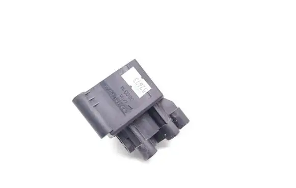 Mercedes-Benz R W251 Air suspension valve block A2513200158