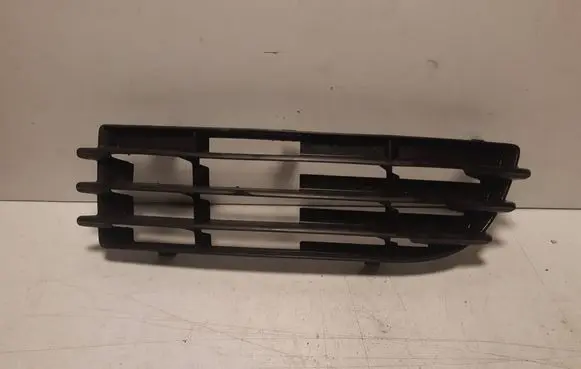 Front bumper lower grill