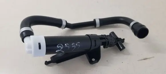 Lexus GS 300 350 430 450H Headlight washer spray nozzle 5902060076P