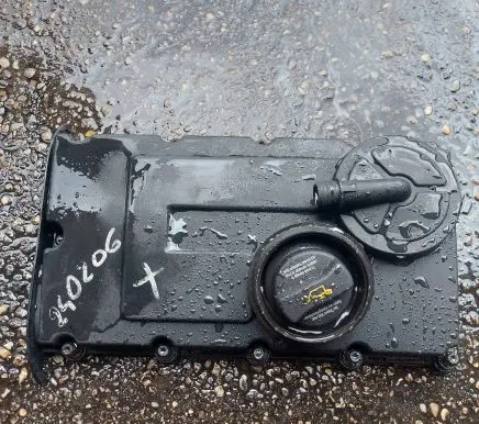 Volkswagen PASSAT B6 Rocker cam cover 03G103475