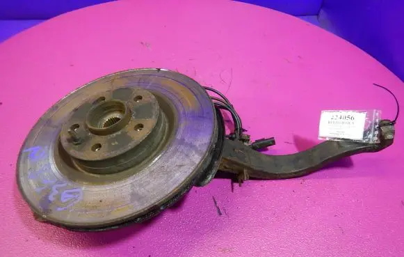 Alfa Romeo GTV Front wheel hub spindle knuckle