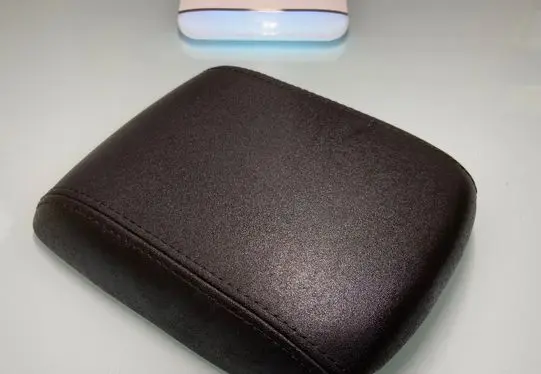 Volvo V50 Armrest