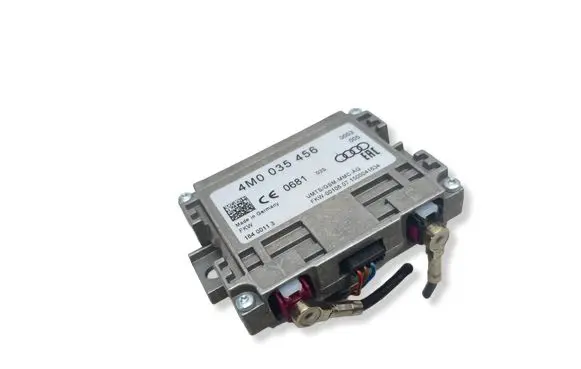 Audi A4 S4 B9 Aerial antenna amplifier 4M0035456 16400113 1500041634