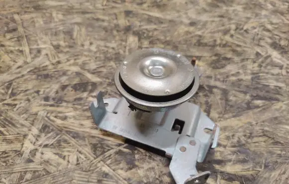 Jaguar XE Horn signal 00785172013