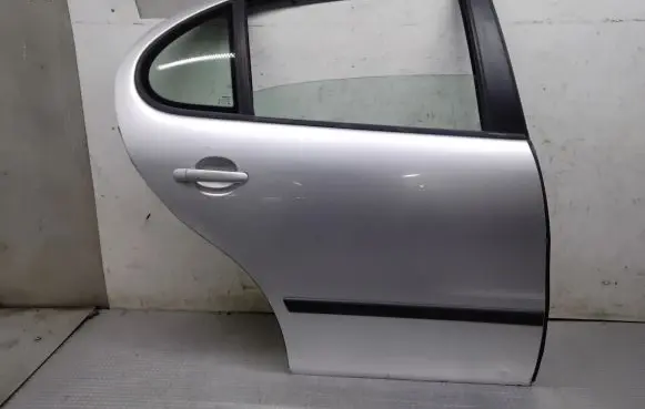Seat Leon (1M) Rear door