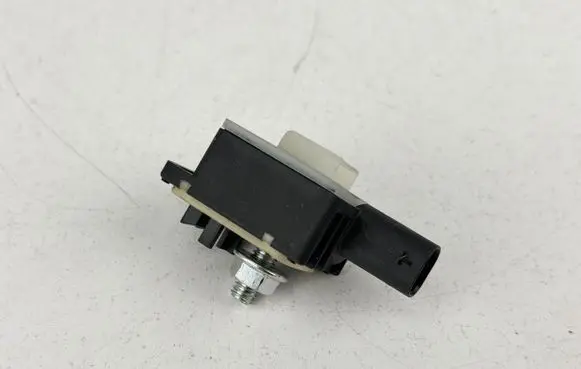 Mini One - Cooper F56 F55 Airbag deployment crash/impact sensor 9305252