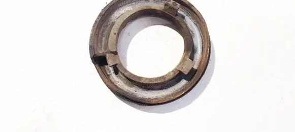 Ford Focus Front coil spring rubber mount av615599dd av61-5599-dd