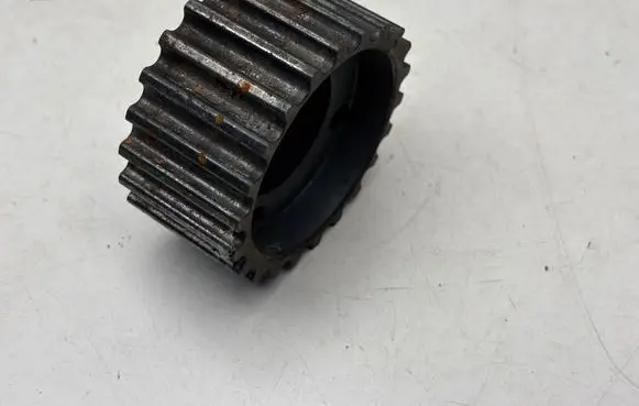 Volkswagen PASSAT B5.5 Crankshaft pulley 038105263H