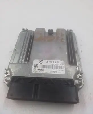Skoda Superb B5 (3U) Engine control unit/module 03G906016MC 1039S23464 0281014104
