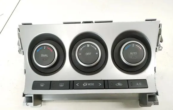 Mazda 3 II Climate control unit BBT161190J K4000