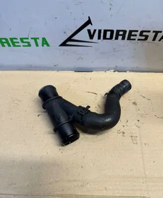 Jaguar XF X250 Engine coolant pipe/hose 920884