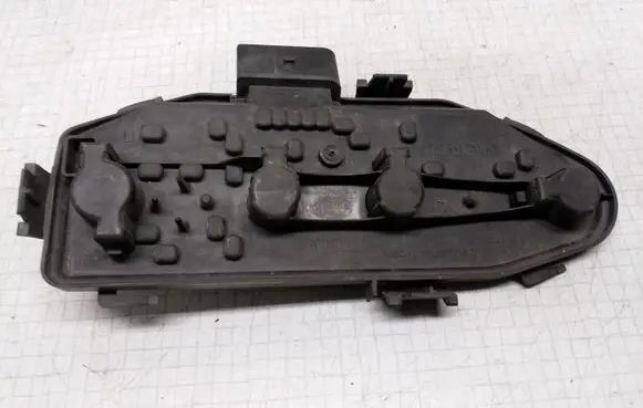 Volkswagen Transporter - Caravelle T5 Tail light bulb cover holder 7H0945257A