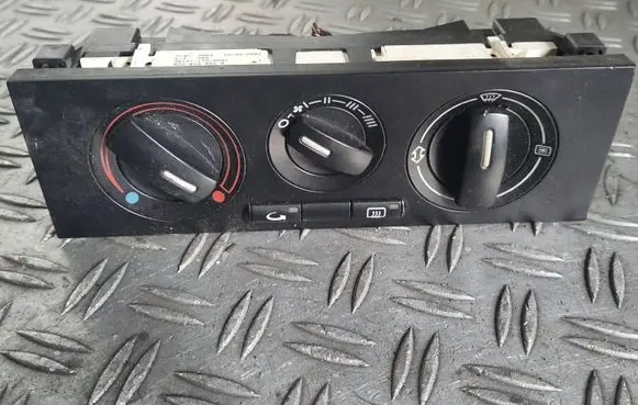 Audi A2 Climate control unit 8Z0819045B 80699 901511750001