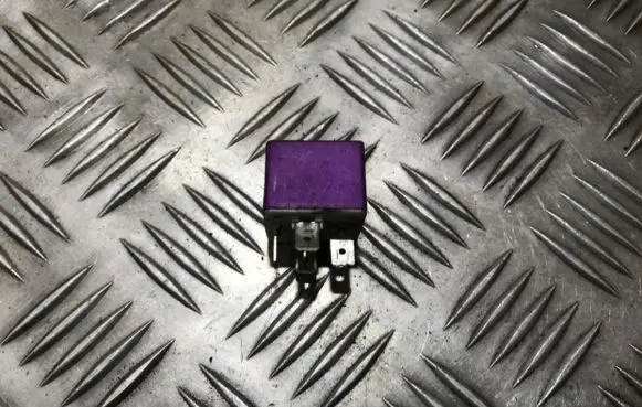 Peugeot 806 Other relay 12v25a03517