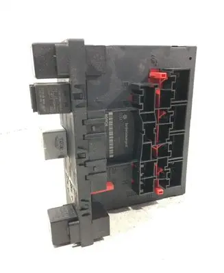 Volkswagen Caddy Fuse module 1K0937049AA F005V00495