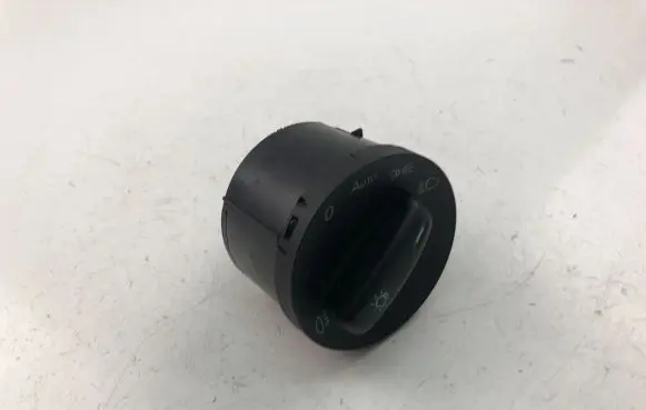 Volkswagen Golf VII Light switch 1K0941431BK