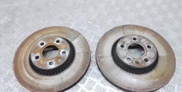 Volvo V70 Front brake disc