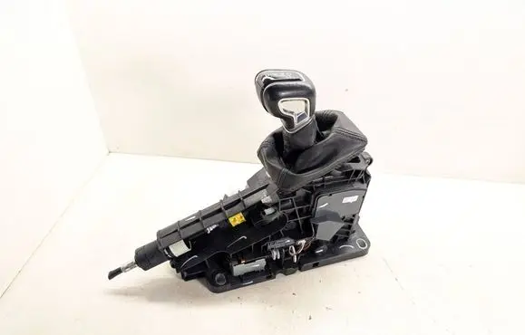 Volvo XC90 Gear shifter/selector 32240020