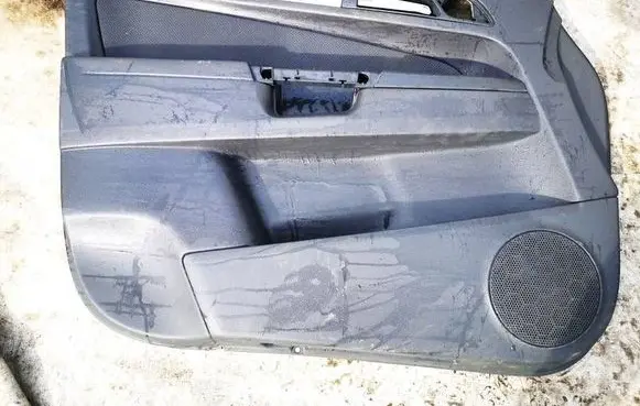 Opel Zafira B Front door card panel trim 13164484