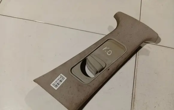 (B) pillar trim (top)