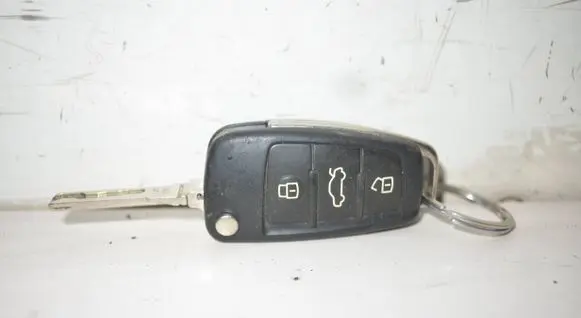 Audi A3 S3 8V Ignition key/card 8V0837220D
