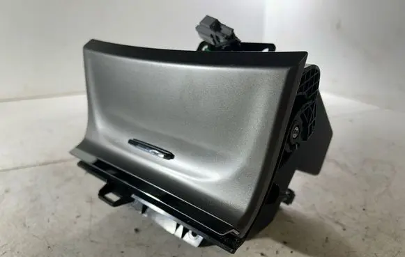 Jeep Grand Cherokee Glove box central console X90029100AN 20171031 0138822