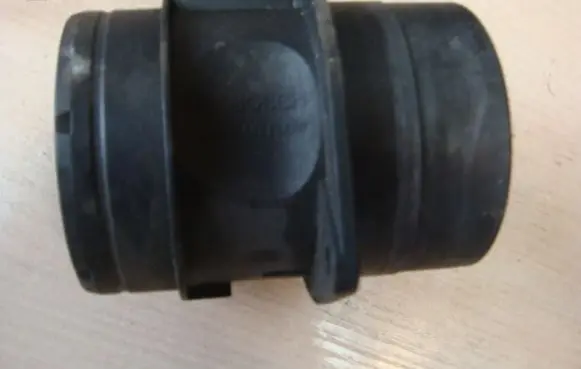 Volkswagen Golf VII Mass air flow meter 03L906461A
