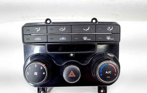 Hyundai i30 Interior fan control switch 972502L150