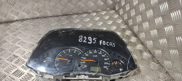 Ford Focus Speedometer (instrument cluster) 98AP10841B 44ZU115