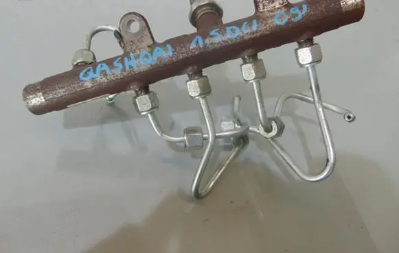 Nissan Qashqai Fuel main line pipe