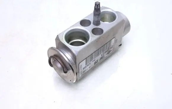 Volvo S80 Air conditioning (A/C) expansion valve 7010973 326308