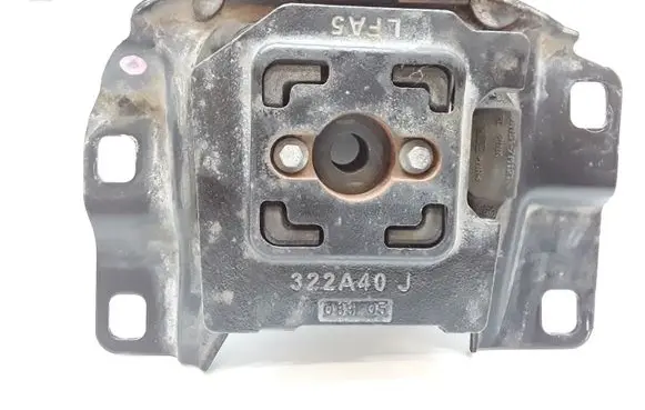 Volvo V50 Engine mount bracket 322A40J 4N517M121FC