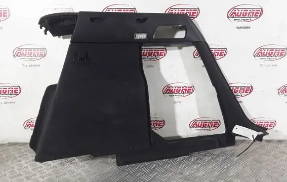 Trunk/boot lower side trim panel