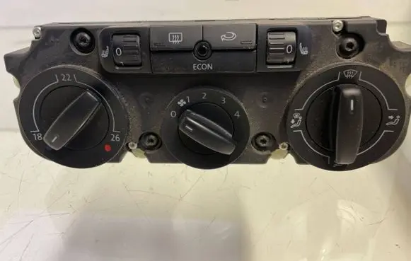 Volkswagen PASSAT B6 Climate control unit 3C1820045 5HB00932800