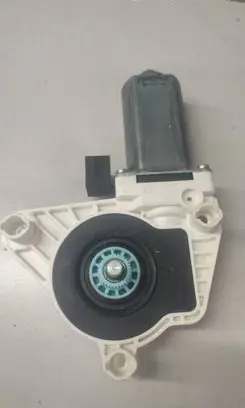 Volkswagen PASSAT CC Front door window regulator motor 5Q4959802B