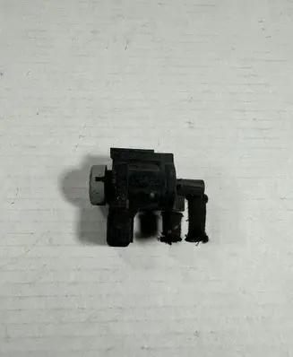 Vacuum valve