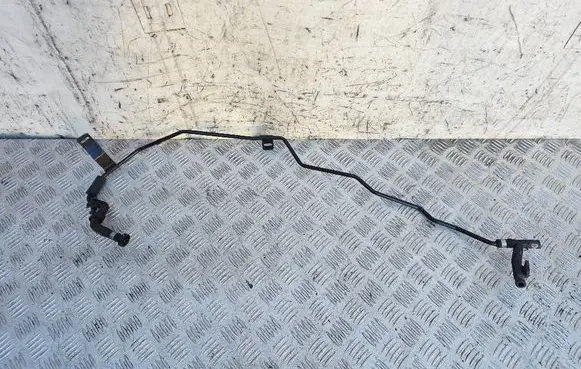 Engine coolant pipe/hose