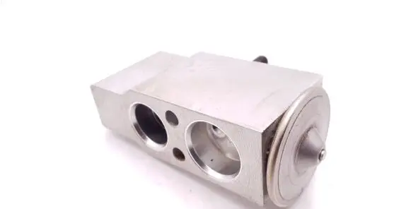 Air conditioning (A/C) expansion valve
