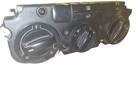 Volkswagen Caddy Climate control unit 74731000