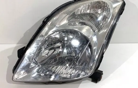 Suzuki Swift I Headlight/headlamp 