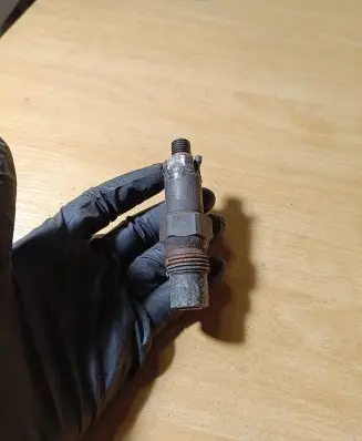 Ford Mondeo MK II Fuel injector LCR6705301E