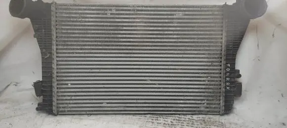 Volkswagen Touran I Intercooler radiator 1K0145803A 0485250