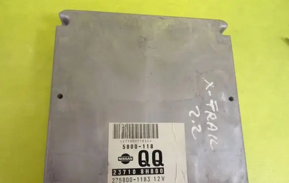 Nissan X-Trail T30 Engine control unit/module 2758001183 275800-1183 237108H800