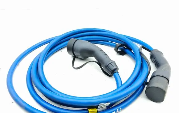 Ford Mustang Mach-E Electric car charging cable AMLJ8J10C763AA HRT7B