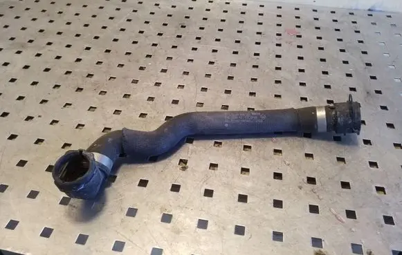 Mercedes-Benz C W205 Engine coolant pipe/hose A2055014784