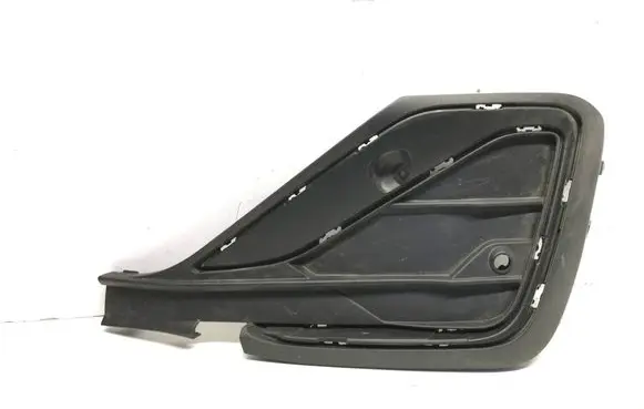 Volkswagen Tiguan Trunk door license plate light bar 5NN853666D